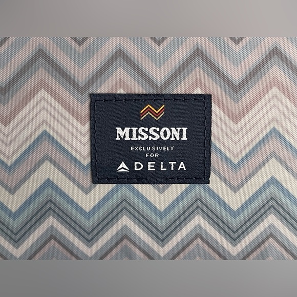 Missoni For Delta Travel /Toiletry Case/Bag Exclusive 2024 Release In Navy Blue - Picture 11 of 16